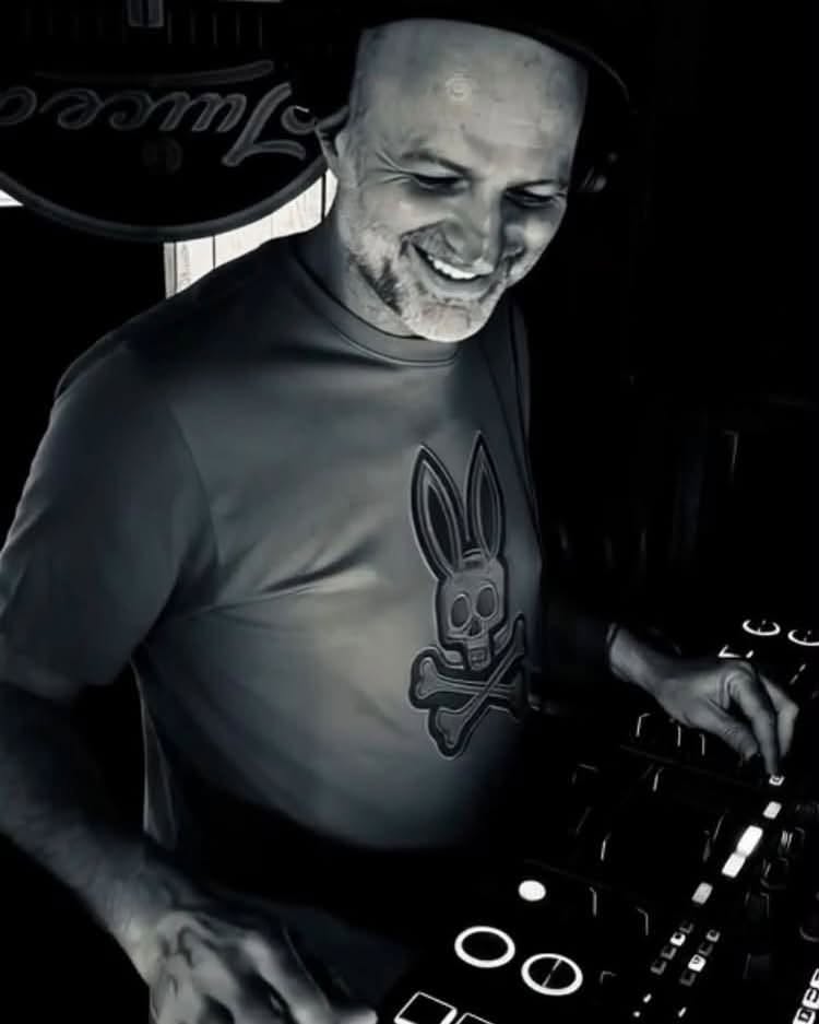 MSOLNUSIC DJ and producer performing at the decks